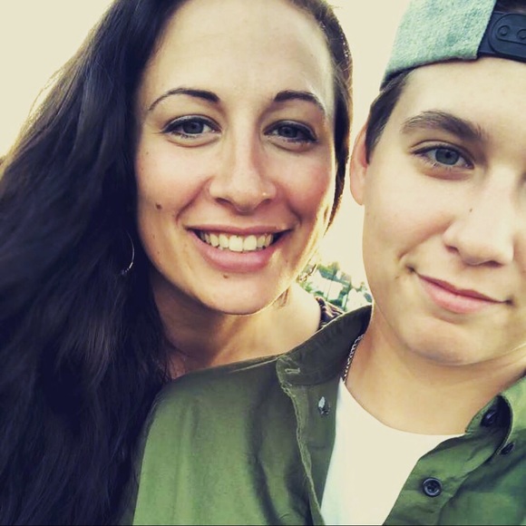 Meet your Posher, Macy - Picture 1 of 1